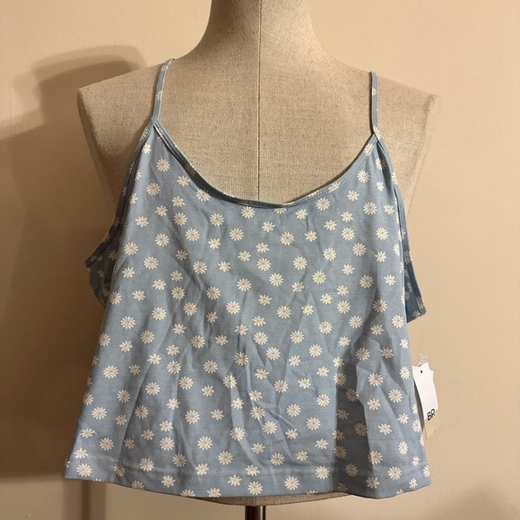 NWT BP. Light Blue Cropped Tank with Daisies - Size 3X - Picture 2 of 3